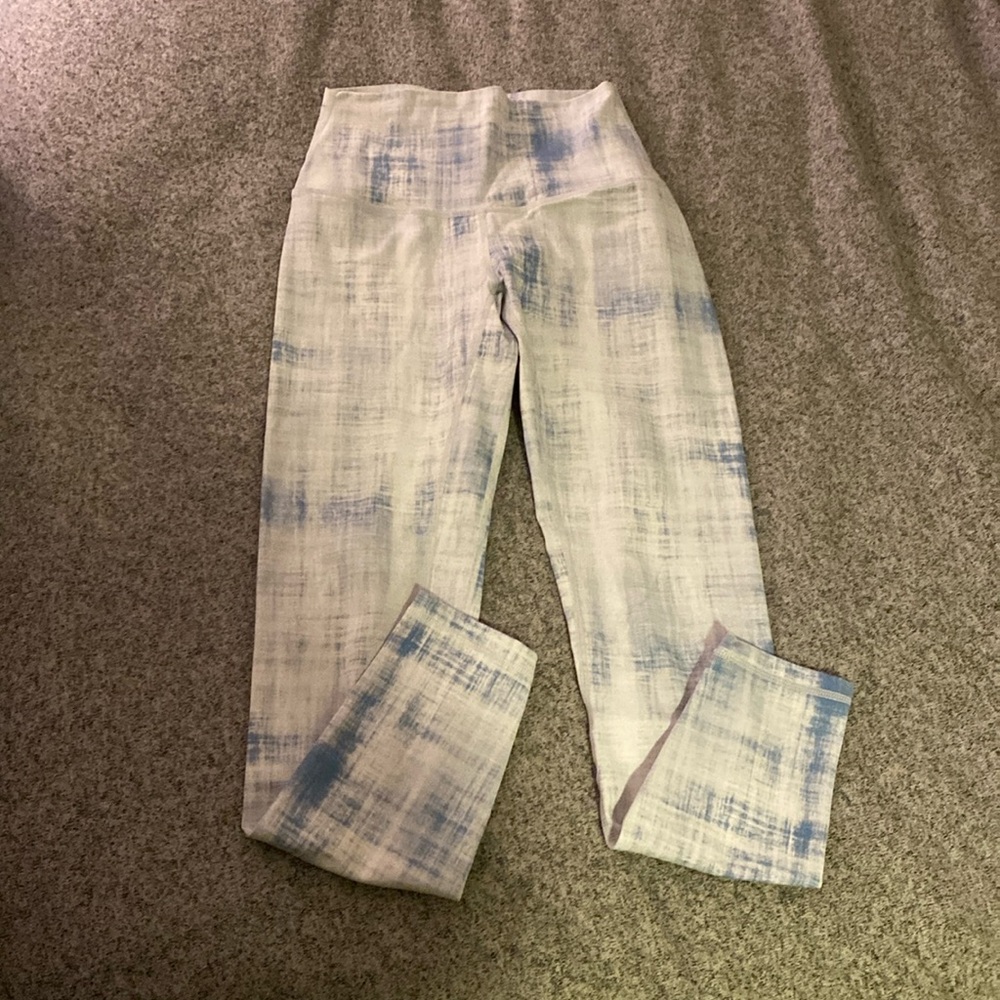 Ptula size small leggings - white and blue color - great condition